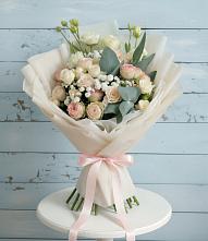 Букет цветов из:  Розы и Лизиантусы #REPLACE_PRED# Черноисточинске