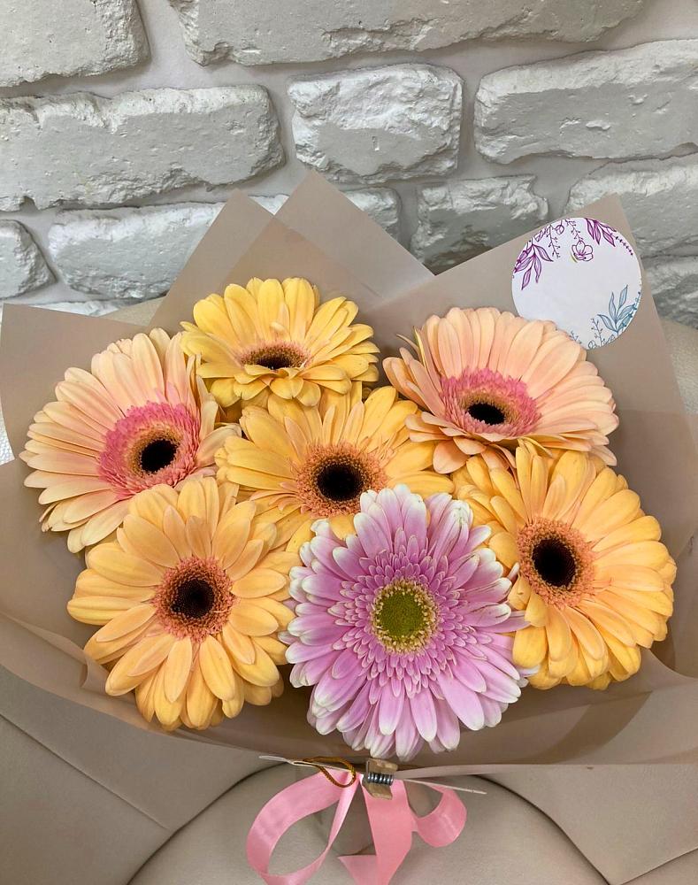 Букет цветов из: Герберы в Черноисточинске