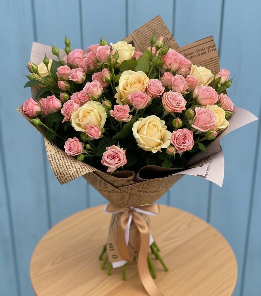 Букет цветов из: Розы в Черноисточинске