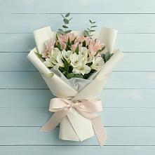 Букет цветов из:  Альстромерии в Черноисточинске