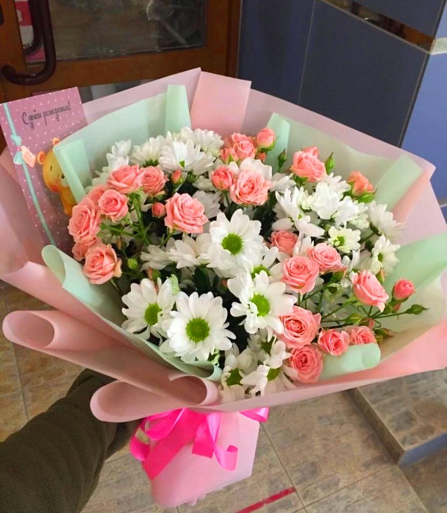 Букет цветов из: Розы и Хризантемы в Черноисточинске