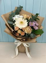 Букет цветов из:  Герберы и Хризантемы в Черноисточинске