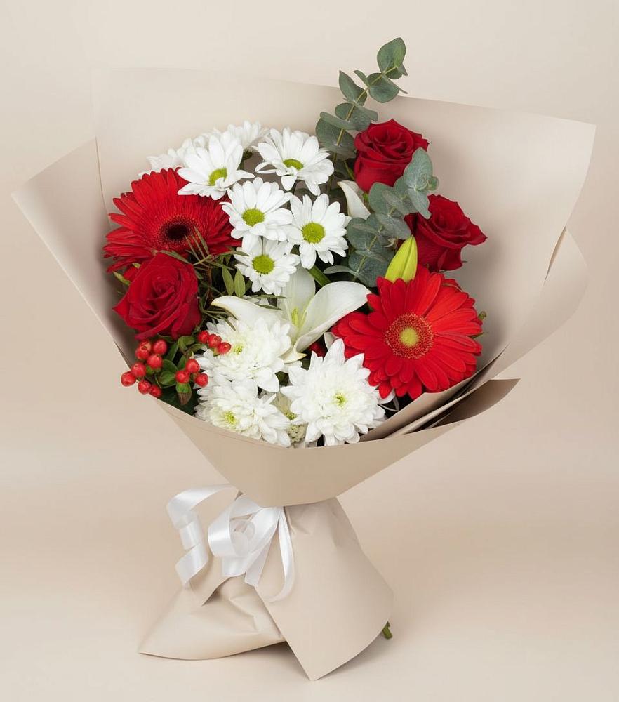 Букет цветов из: Розы, Хризантемы, Герберы и Лилии в Черноисточинске