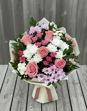 Букет цветов из:  Альстромерии, Гвоздики, Розы и Хризантемы в Черноисточинске