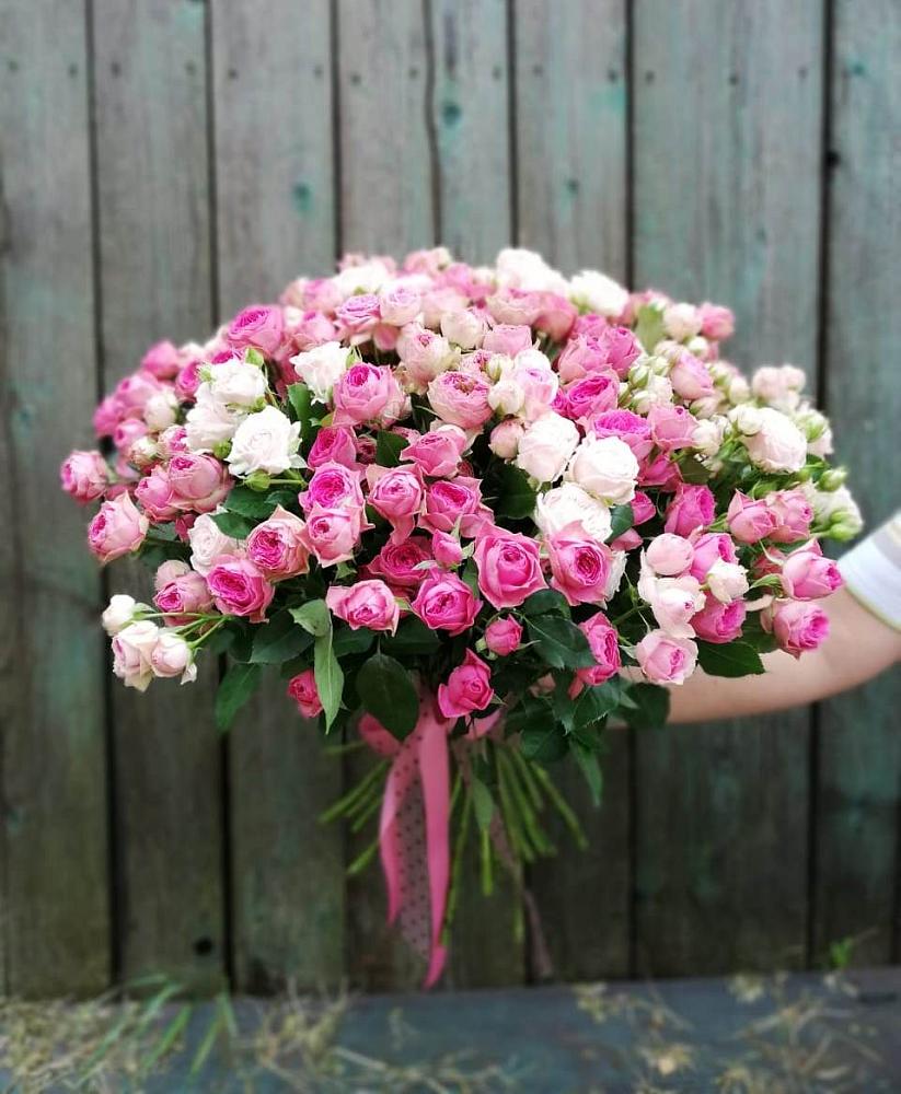 Букет Розовые кустовые розы Натали и Лав Лидия в Черноисточинске