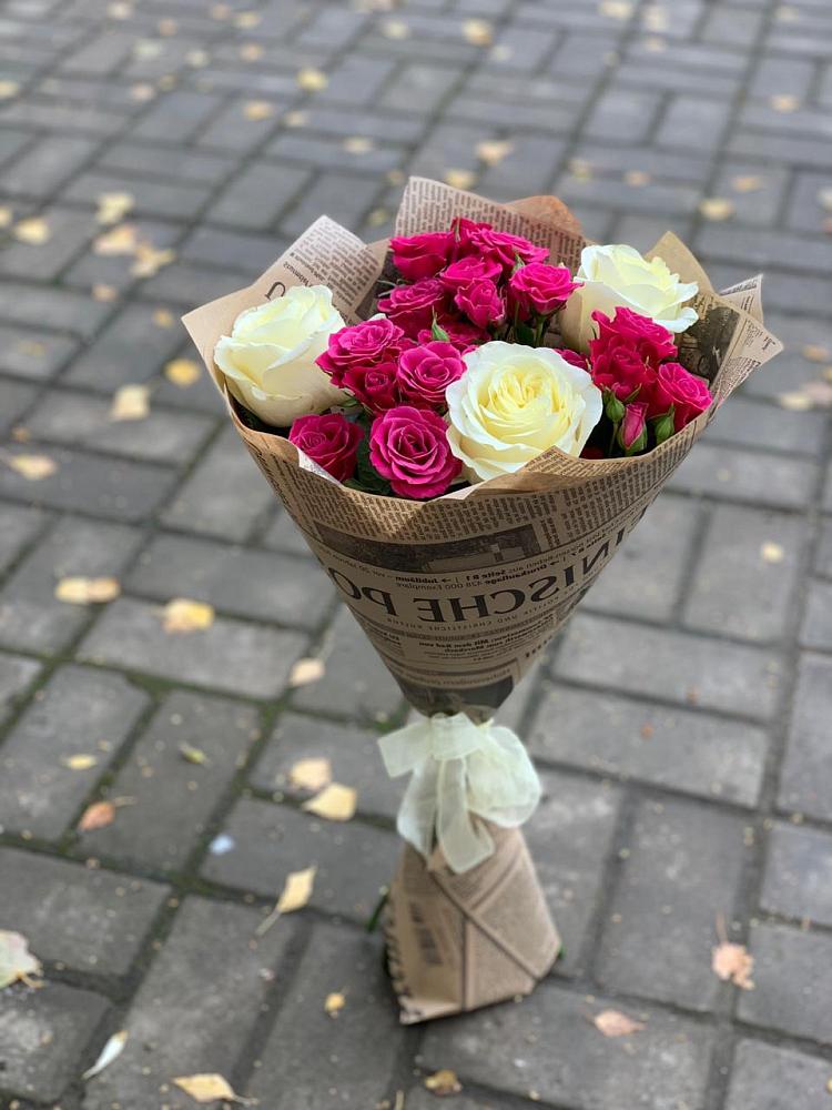 Букет цветов из: Розы в Черноисточинске