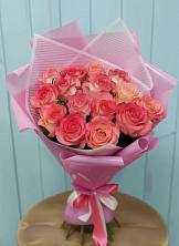 Букет 15 Розовых роз Равель в Черноисточинске