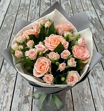 Букет цветов из:  Розы в Черноисточинске